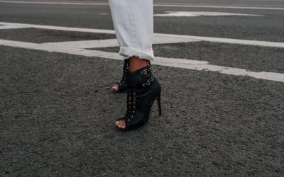 The Heel Diaries: From Catwalks to Sidewalks – Adapting Runway Trends to Real Life