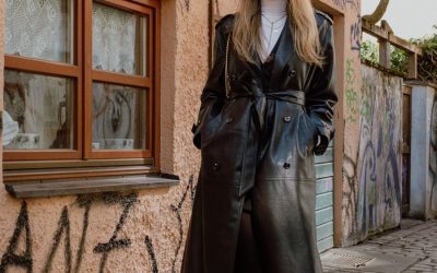 Posture Perfection: The Secret to Walking in Heels with Ease